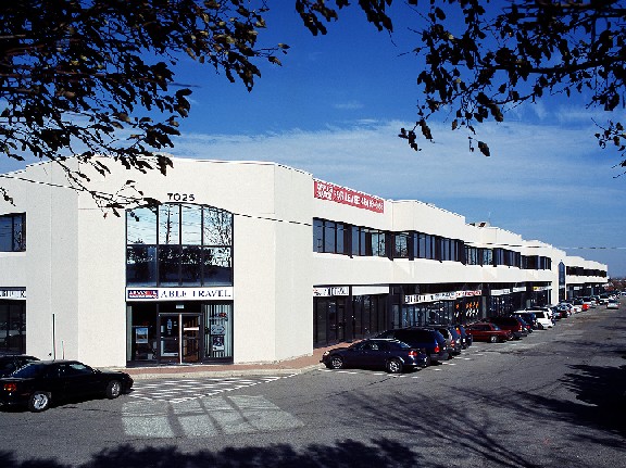 7025 Tomken Street, Toronto, Ontario
