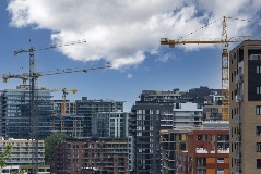 Landscape view of sky scrapers being built